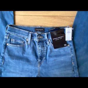 NWT Banana Republic High Rise Flare Jeans, Size 26x31